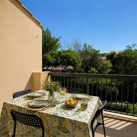 Apartment Plages Et Port A Pied Avec Piscine Pour 4 Personnes Roquebrune-sur-Argens